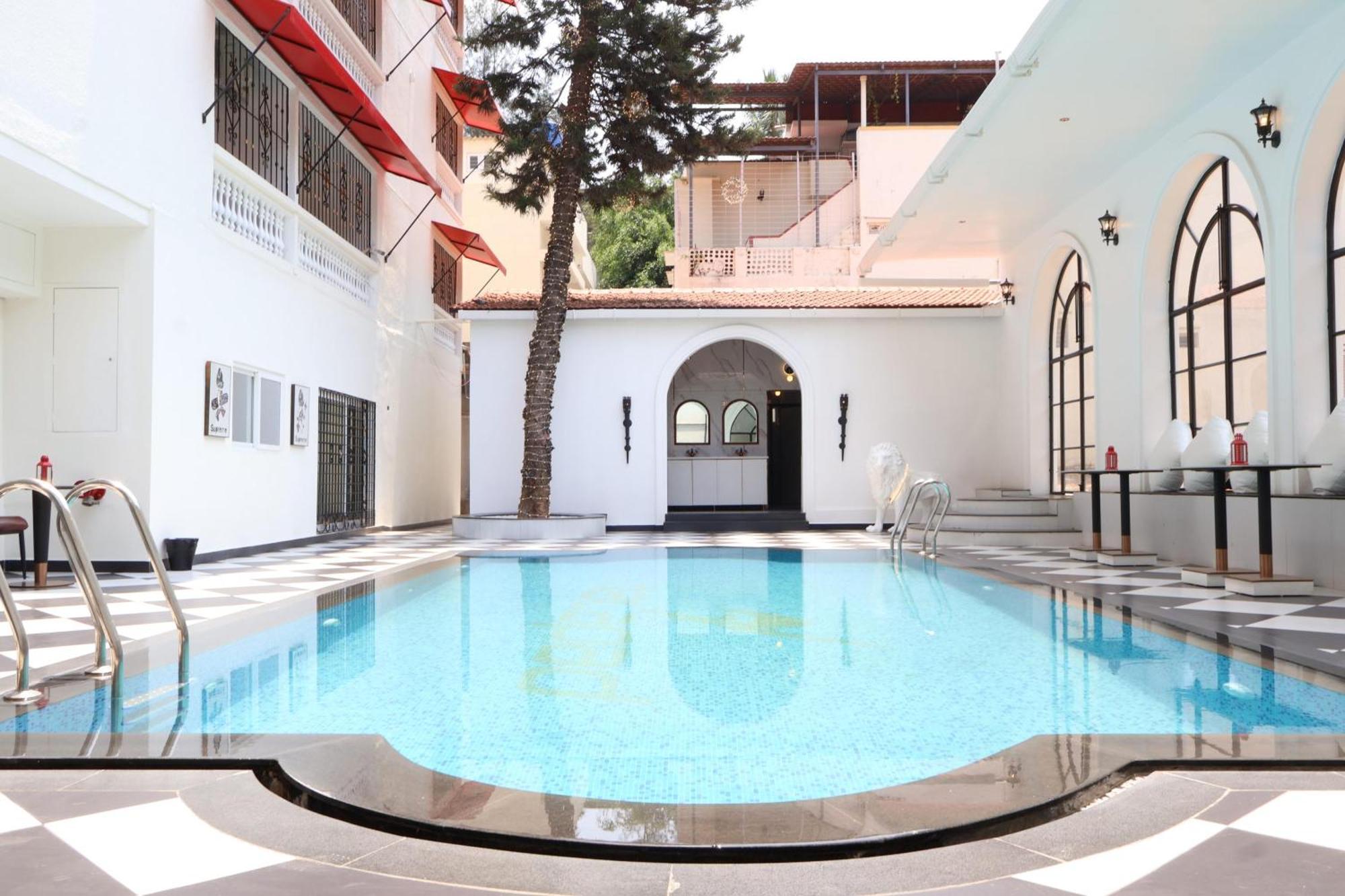 Nalapad'S Hotel Bangalore International Екстериор снимка